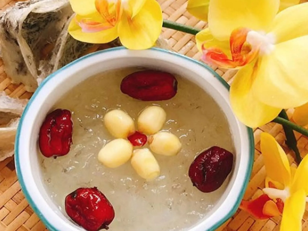 Yến Sào – Bí Quyết Trẻ Khỏe Đẹp Từ Thiên Nhiên