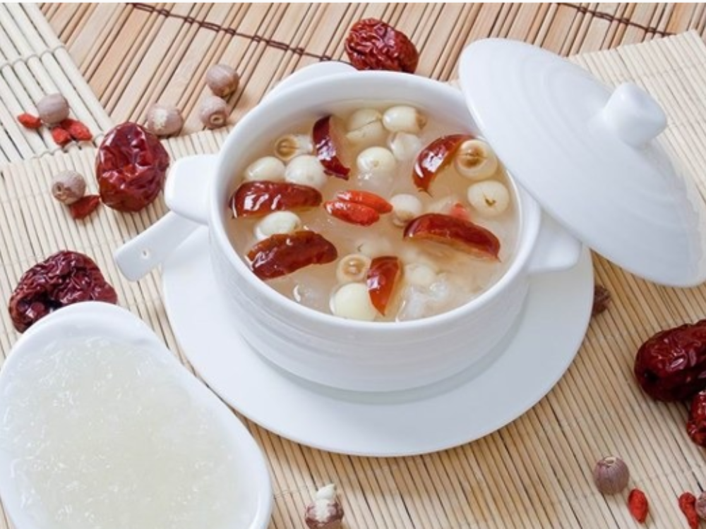 Yến Sào – Bí Quyết Trẻ Khỏe Đẹp Từ Thiên Nhiên